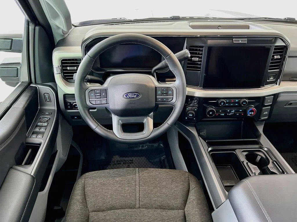 New 2027 Carbonized Gray Metallic Ford XLT image 27