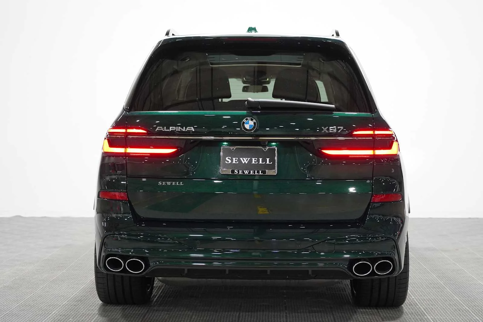 New 2026 Special Order Color BMW ALPINA XB7 image 4