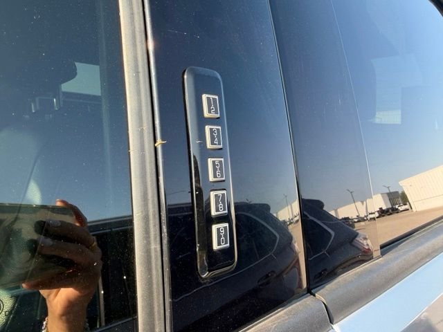 Used 2023 Silver Ford XLT image 4