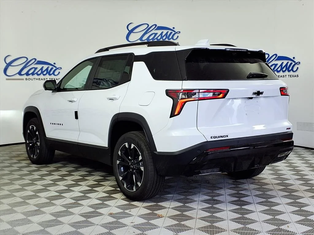New 2026 Polar White Tricoat Chevrolet RS image 5