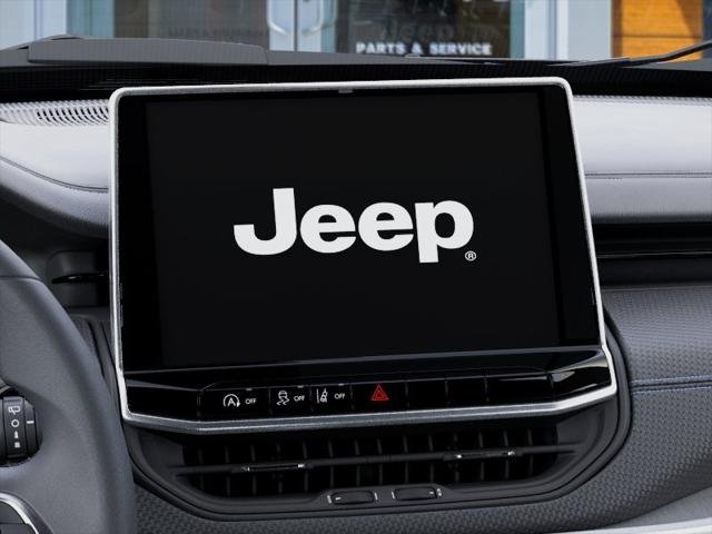 New 2026 Diamond Black Crystal Pearlcoat Jeep Latitude Altitude image 44