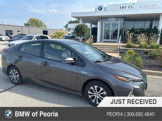 Used 2020 Magnetic Gray Metallic Toyota Limited image 1