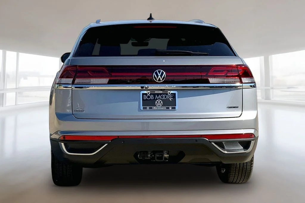 New 2026 Silver Mist Metallic Volkswagen 2.0T SE w/Technology image 4