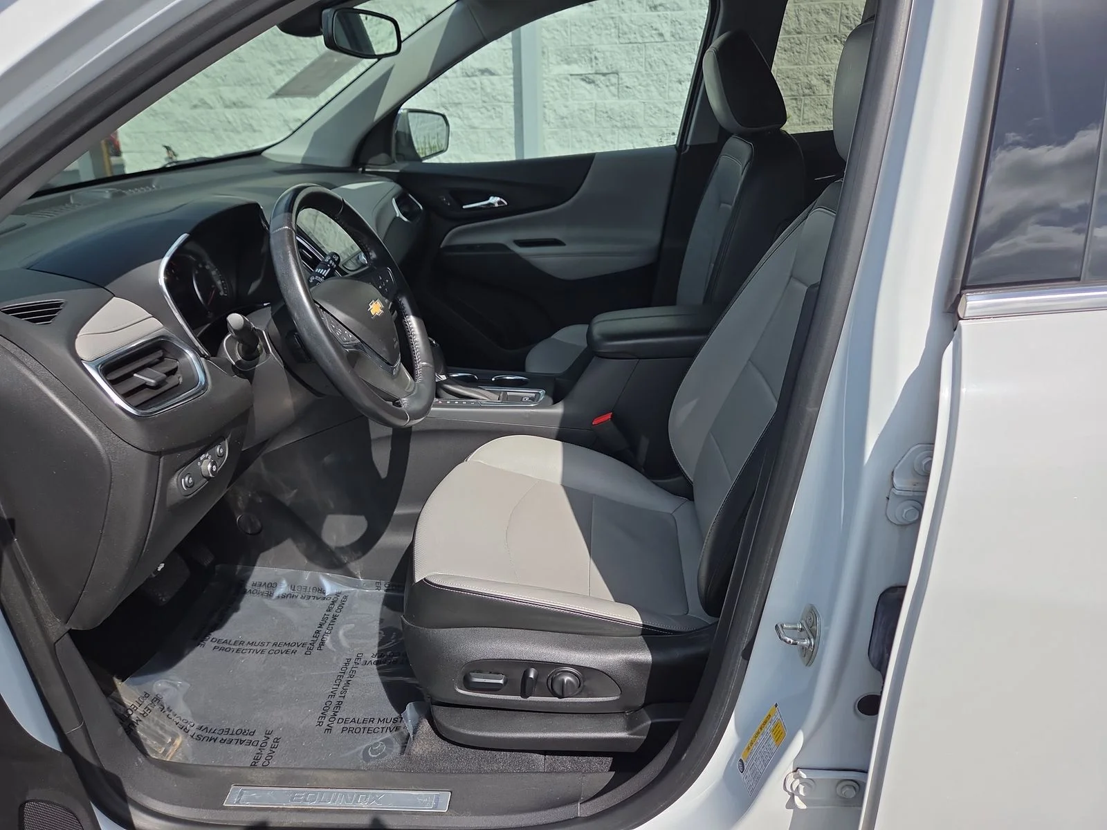 Used 2020 Summit White Chevrolet Premier image 10