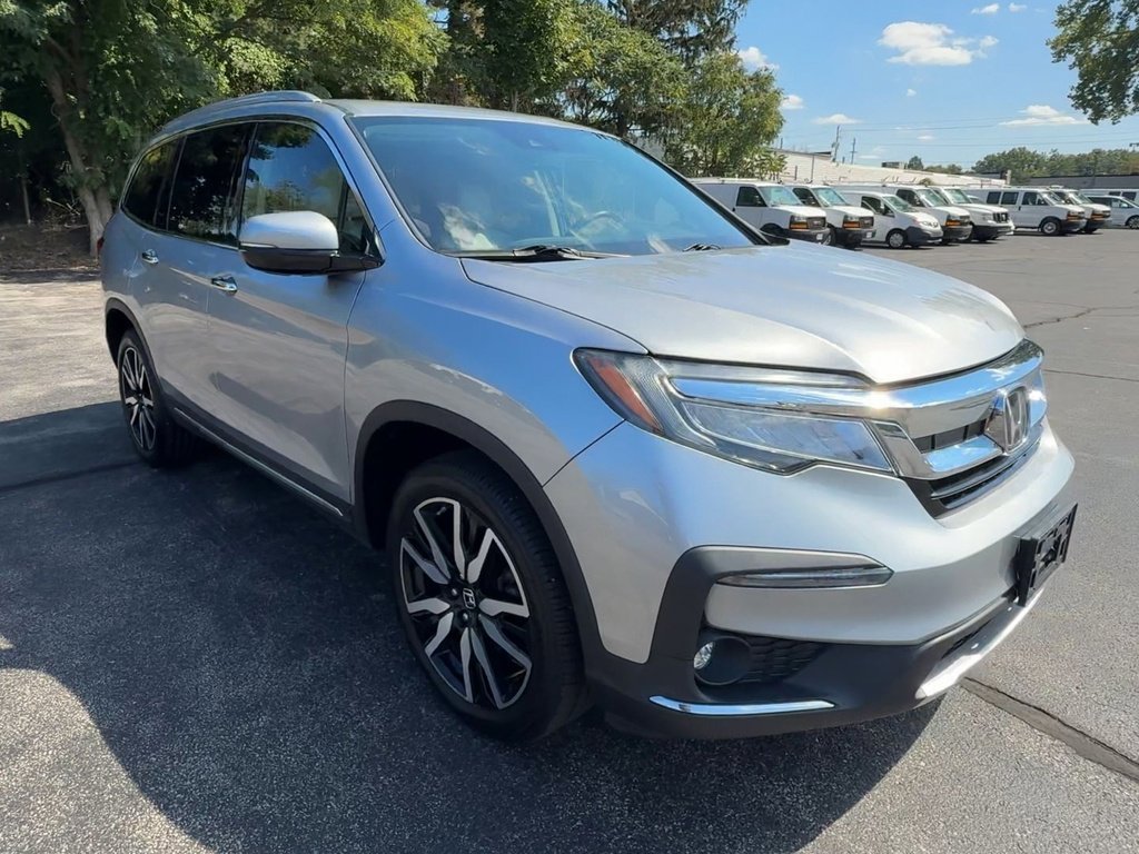 Used 2019 Honda Pilot Touring with VIN 5FNYF6H62KB018016 for sale in Painesville, OH