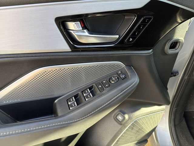 Used 2023 Silver Acura w/Technology Package image 15