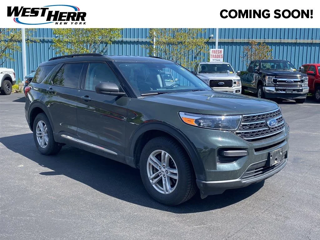 2023 Ford Explorer XLT 4WD's photo