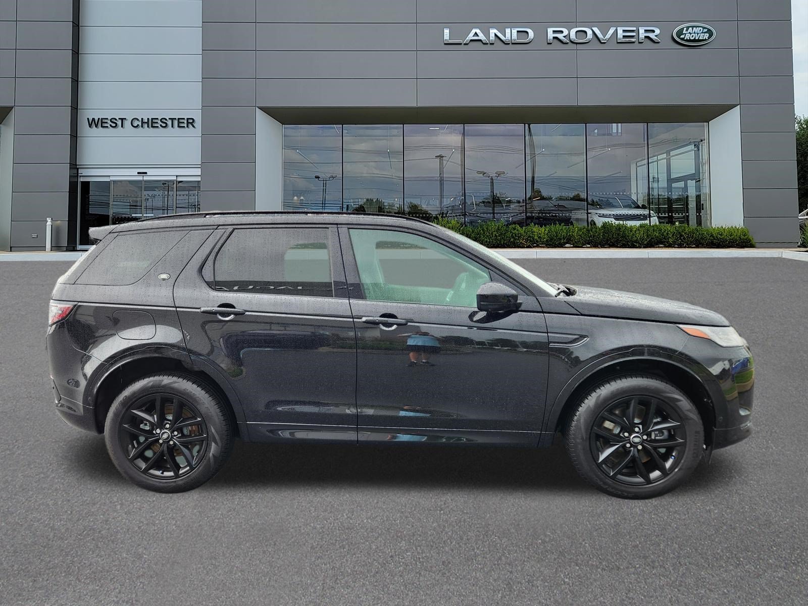 Certified Used 2025 Santorini Black Metallic Land Rover S image 6
