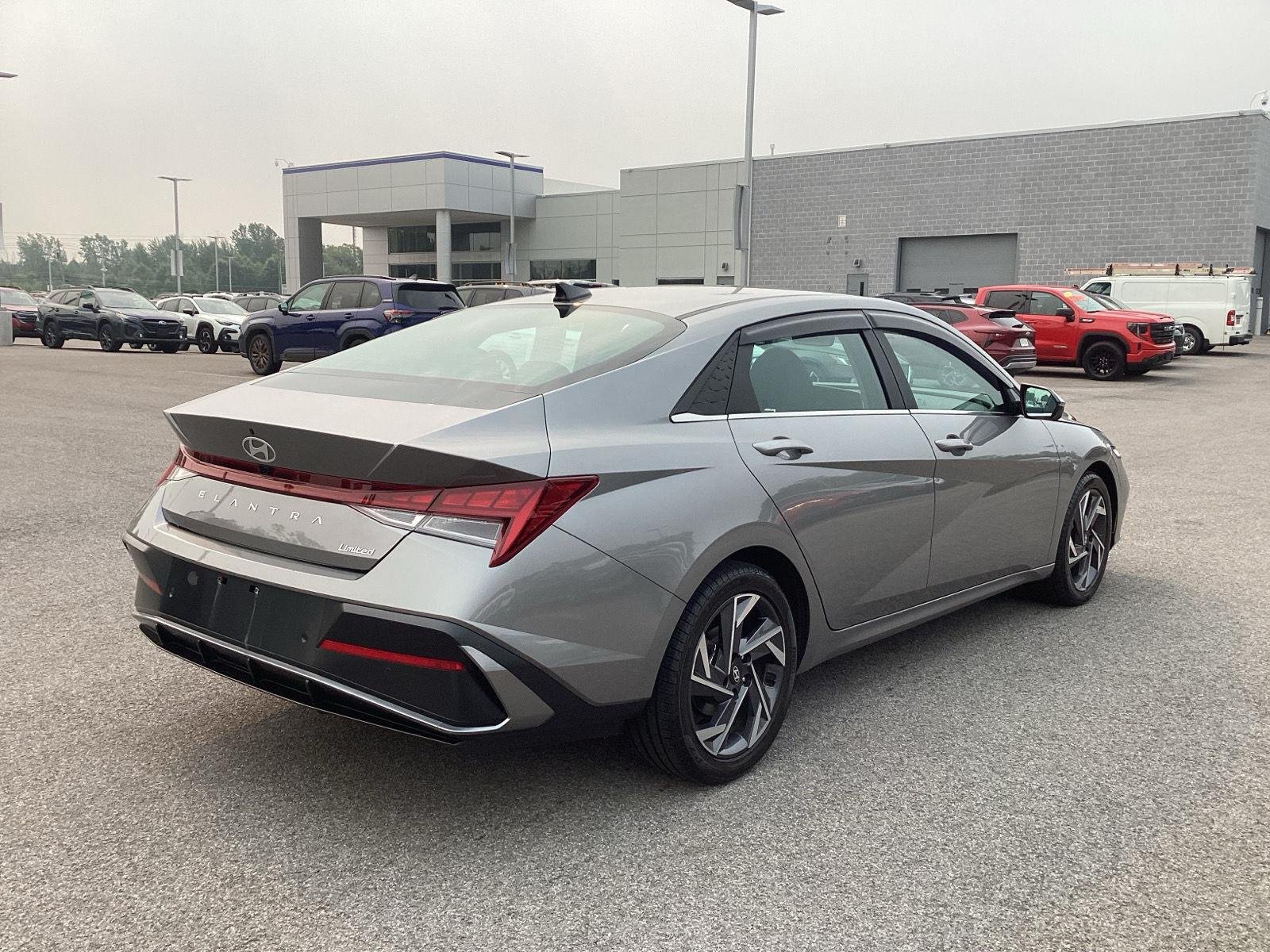Used 2024 Gy Hyundai  image 7