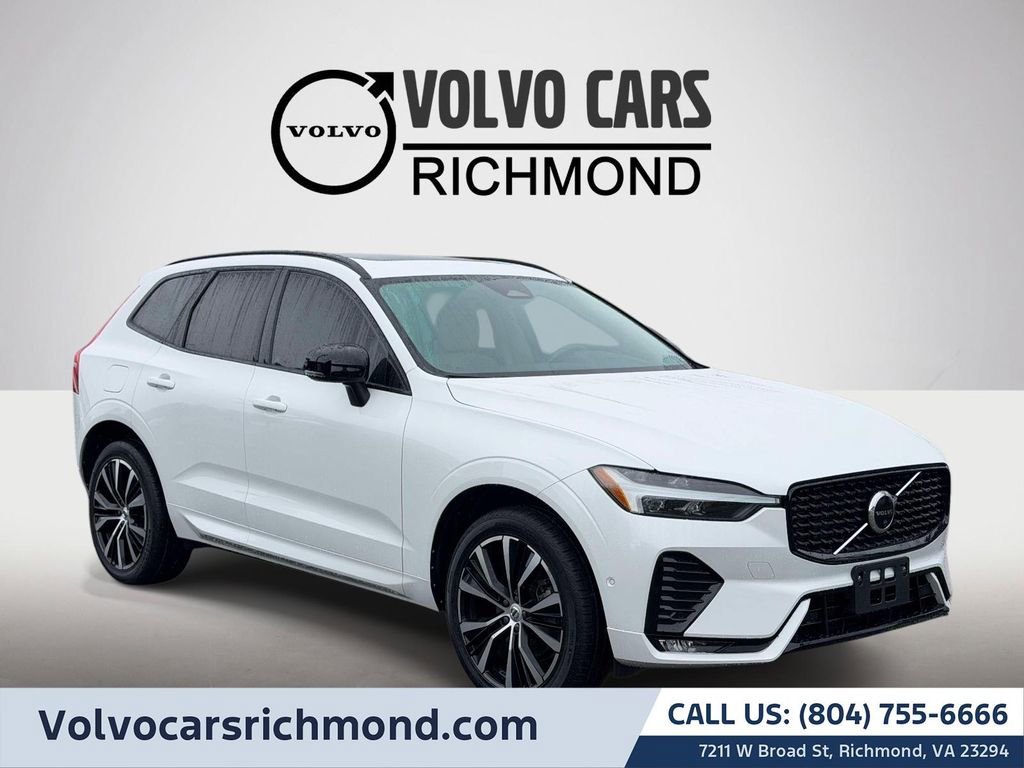 2023 Volvo XC60 B5 Plus Dark Theme AWD's photo