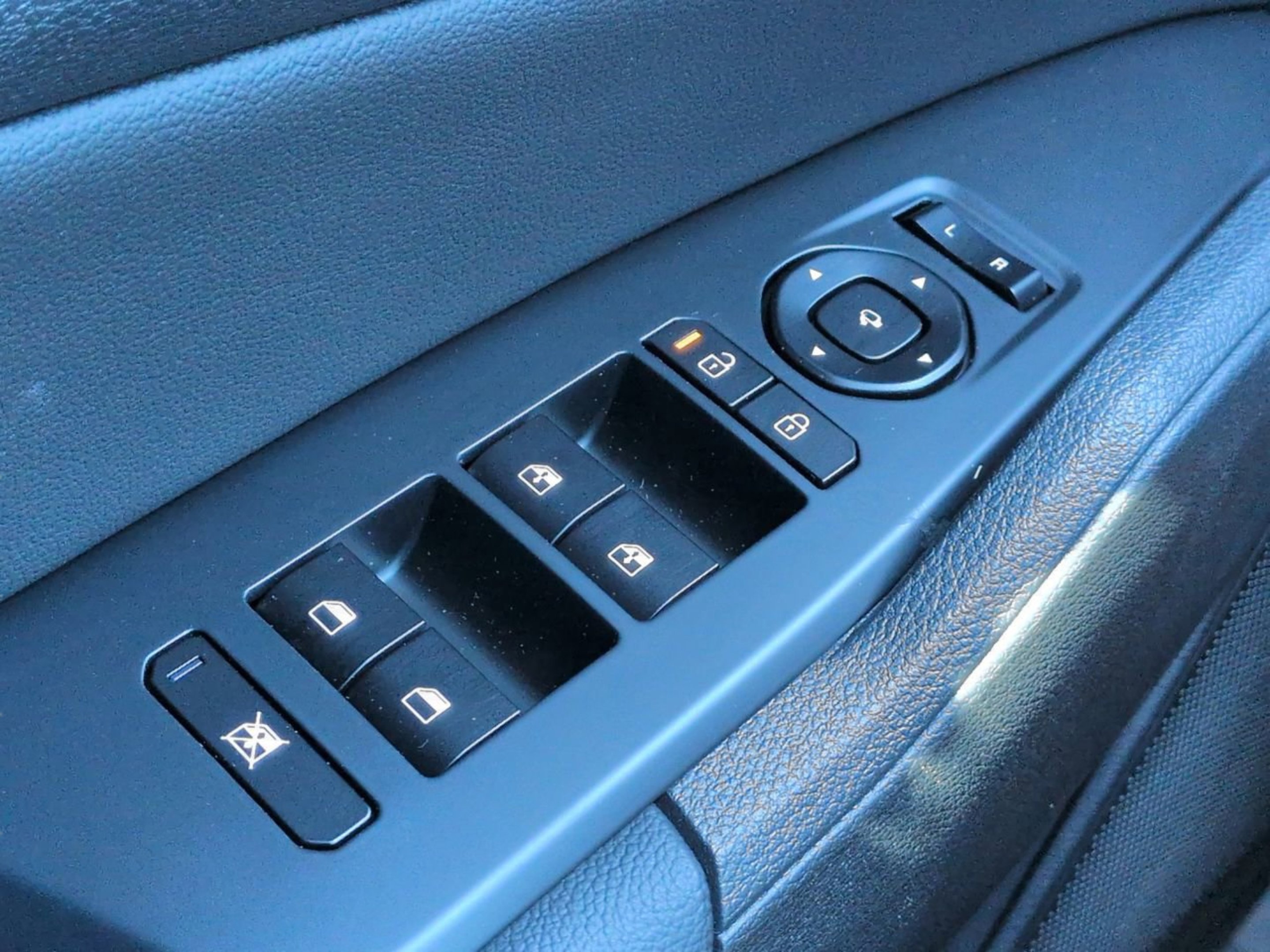 New 2026 Panthera Metal Matte Kia X-Line image 23