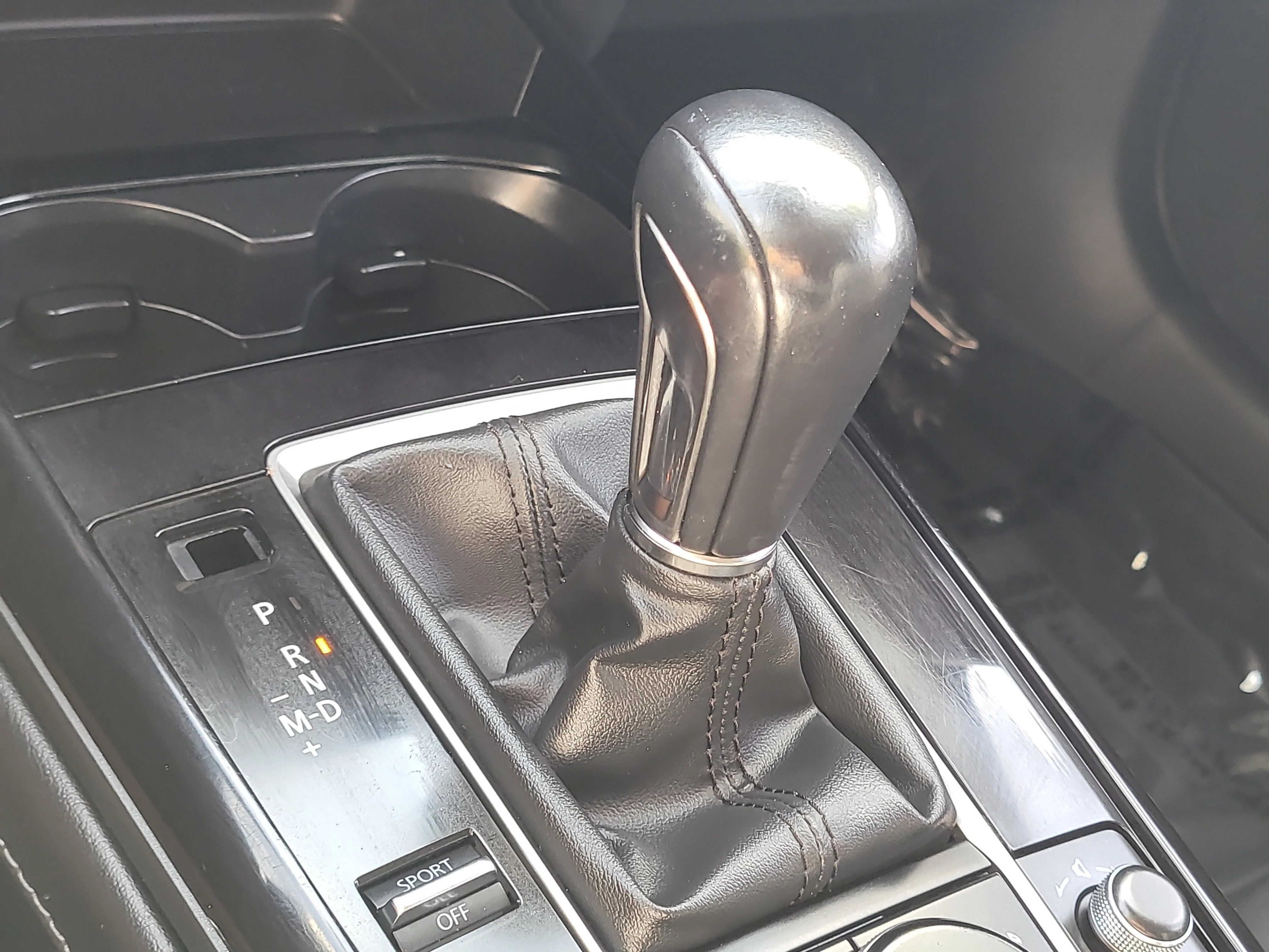 Used 2024 Jet Black Mica Mazda 2.5 S Select Sport image 23
