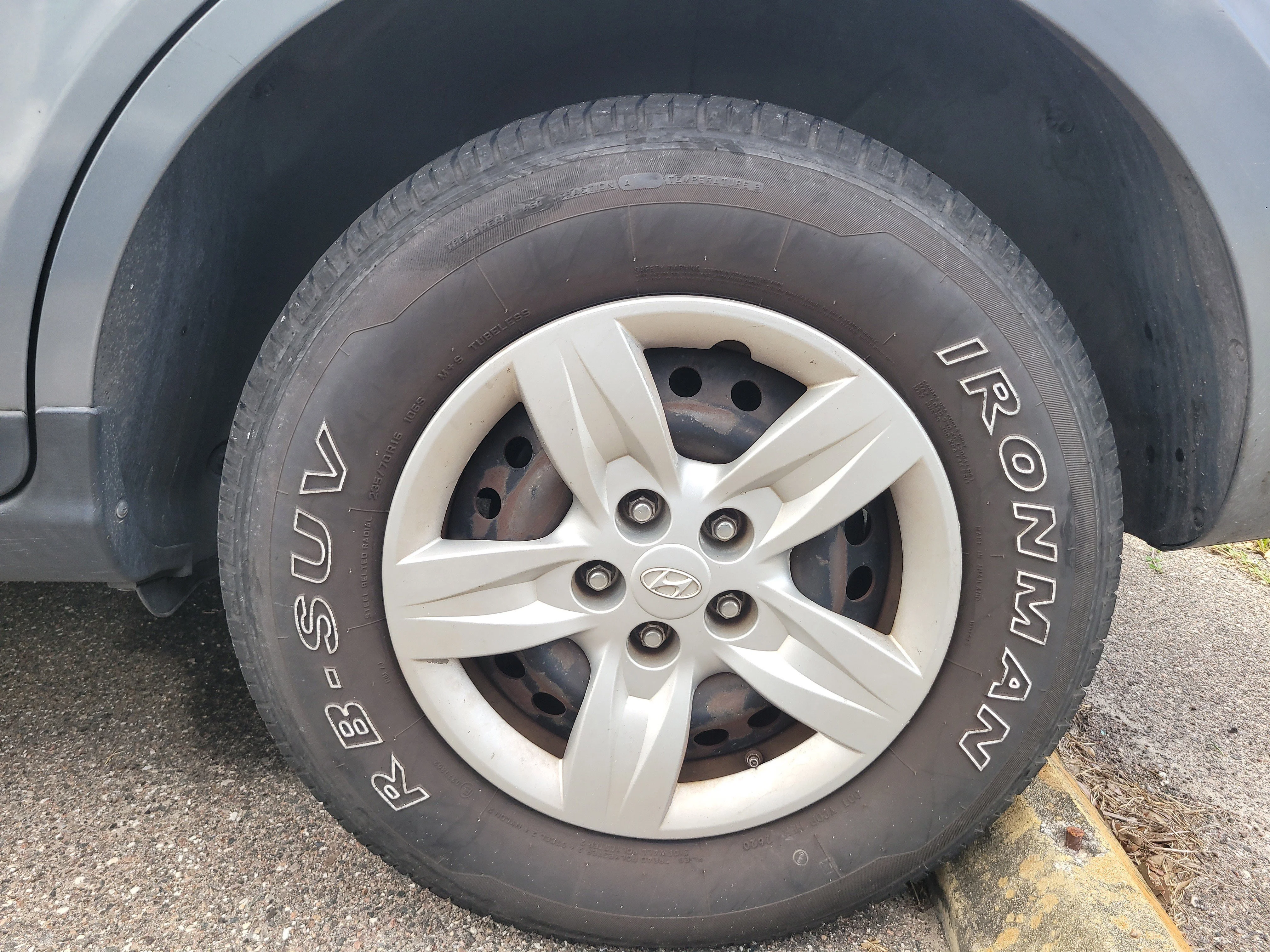 Used 2009 Platinum Sage Hyundai GLS image 8