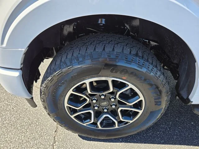 Used 2023 White Ford XLT image 24