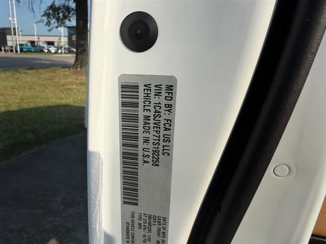 New 2026 Bright White Clearcoat Jeep Summit Reserve image 27