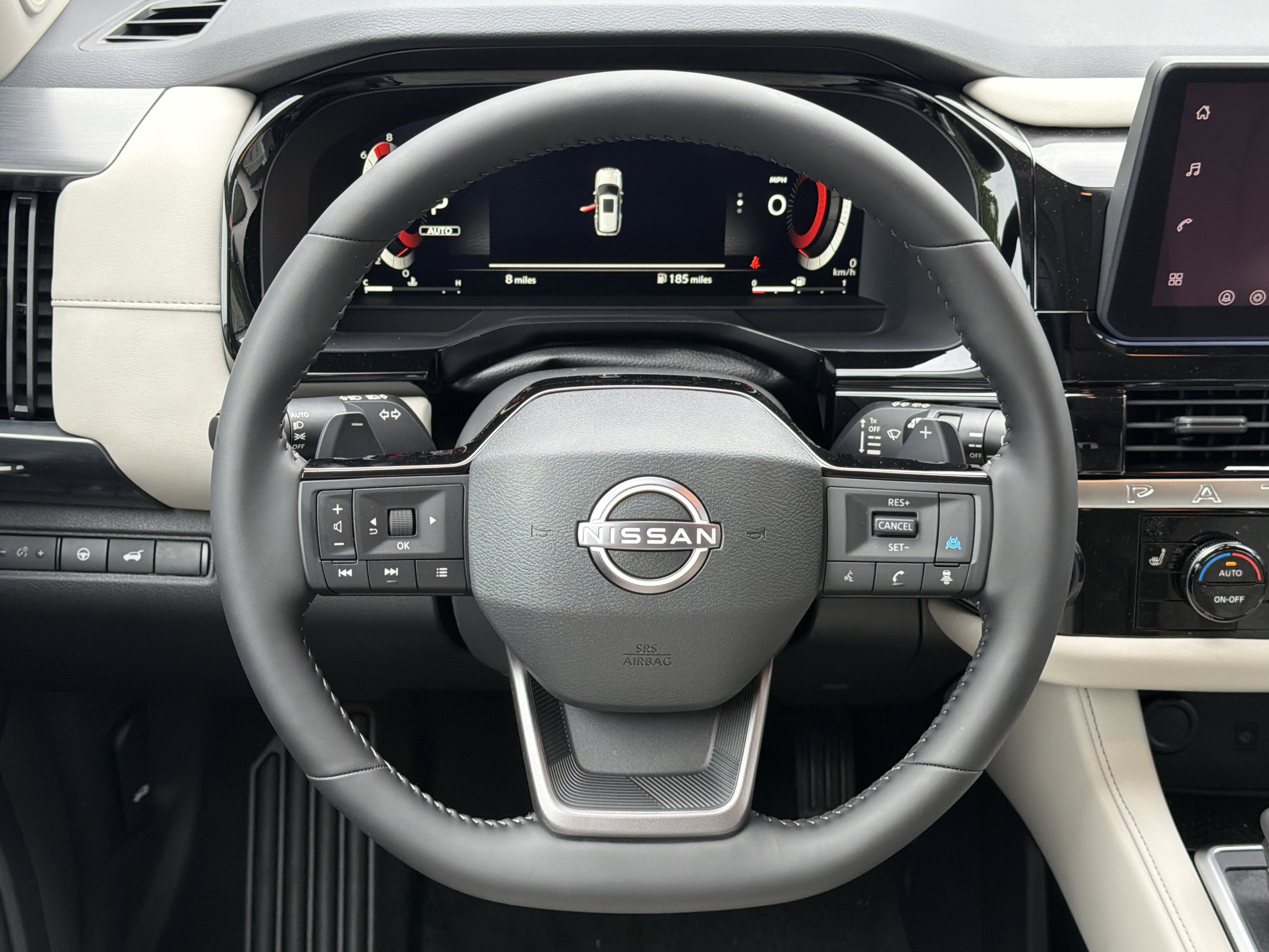 New 2026 Everest White Pearl Tricoat Nissan SL image 24