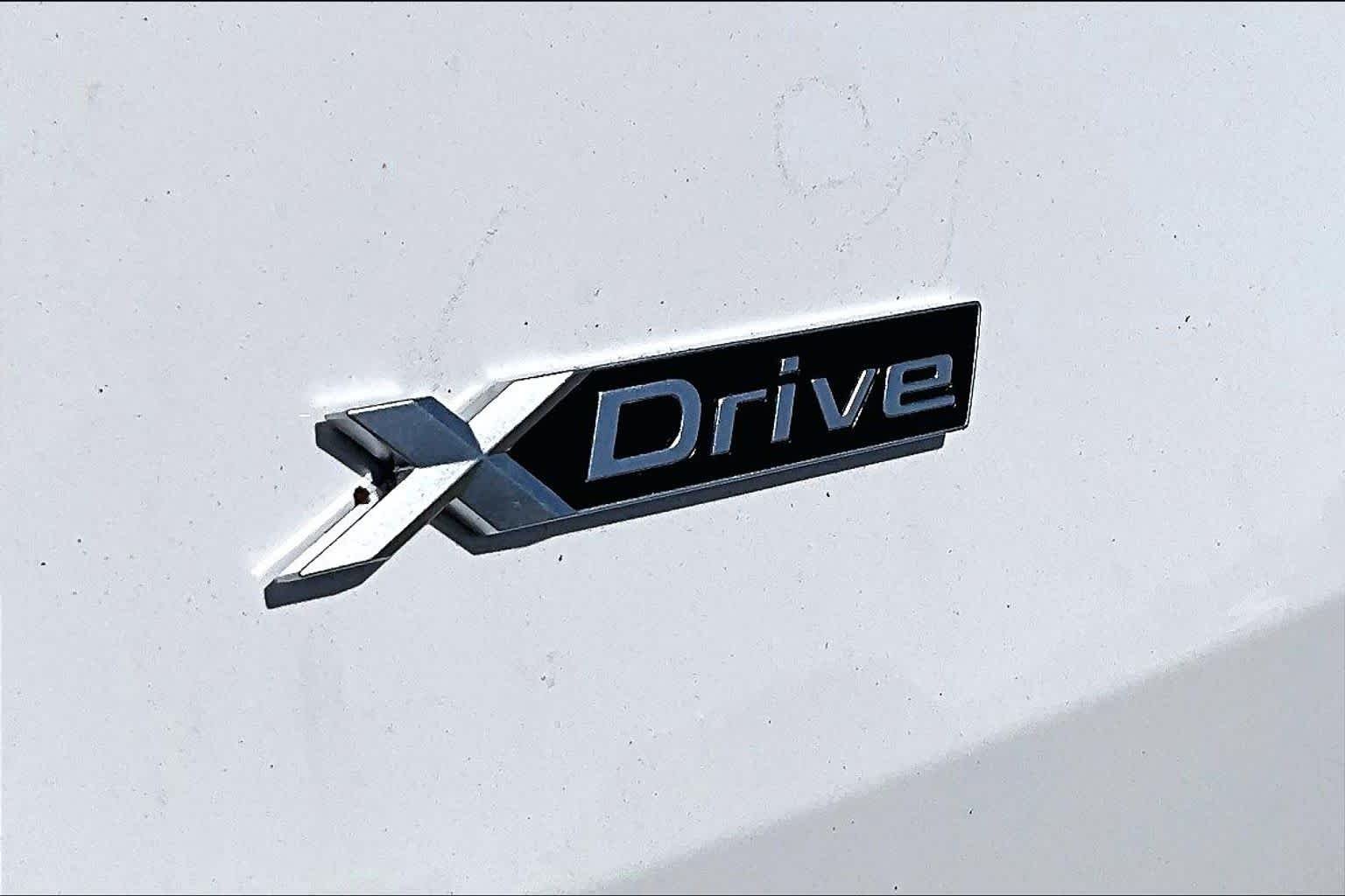 New 2026 Alpine White BMW 30 xDrive image 15