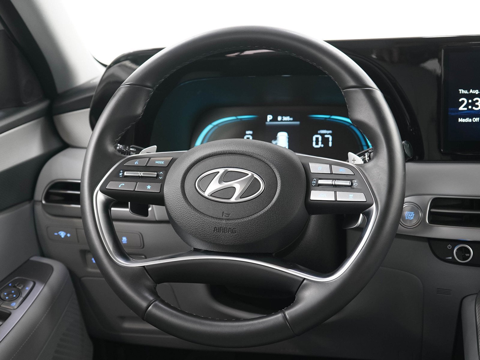 Certified Used 2025 Typhoon Silver Hyundai SEL AWD image 20