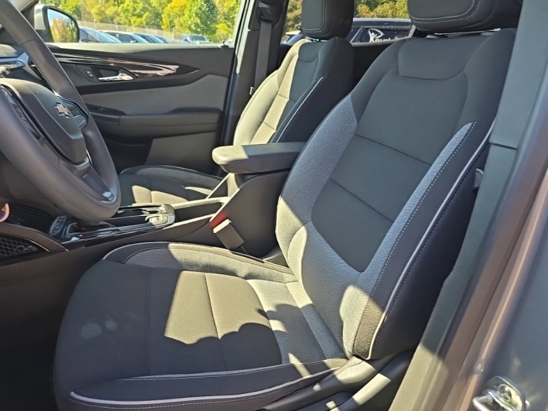 Used 2025 Gray Chevrolet LT image 11