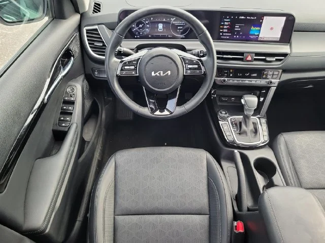 2024 Kia Seltos EX - Photo 7