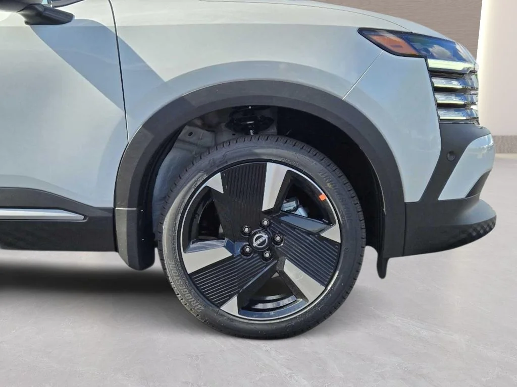 2025 Nissan Kicks SR - Photo 6