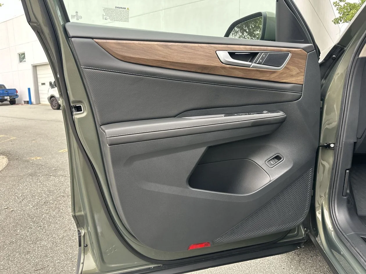 New 2026 Green Volkswagen 2.0T SE w/Technology image 14
