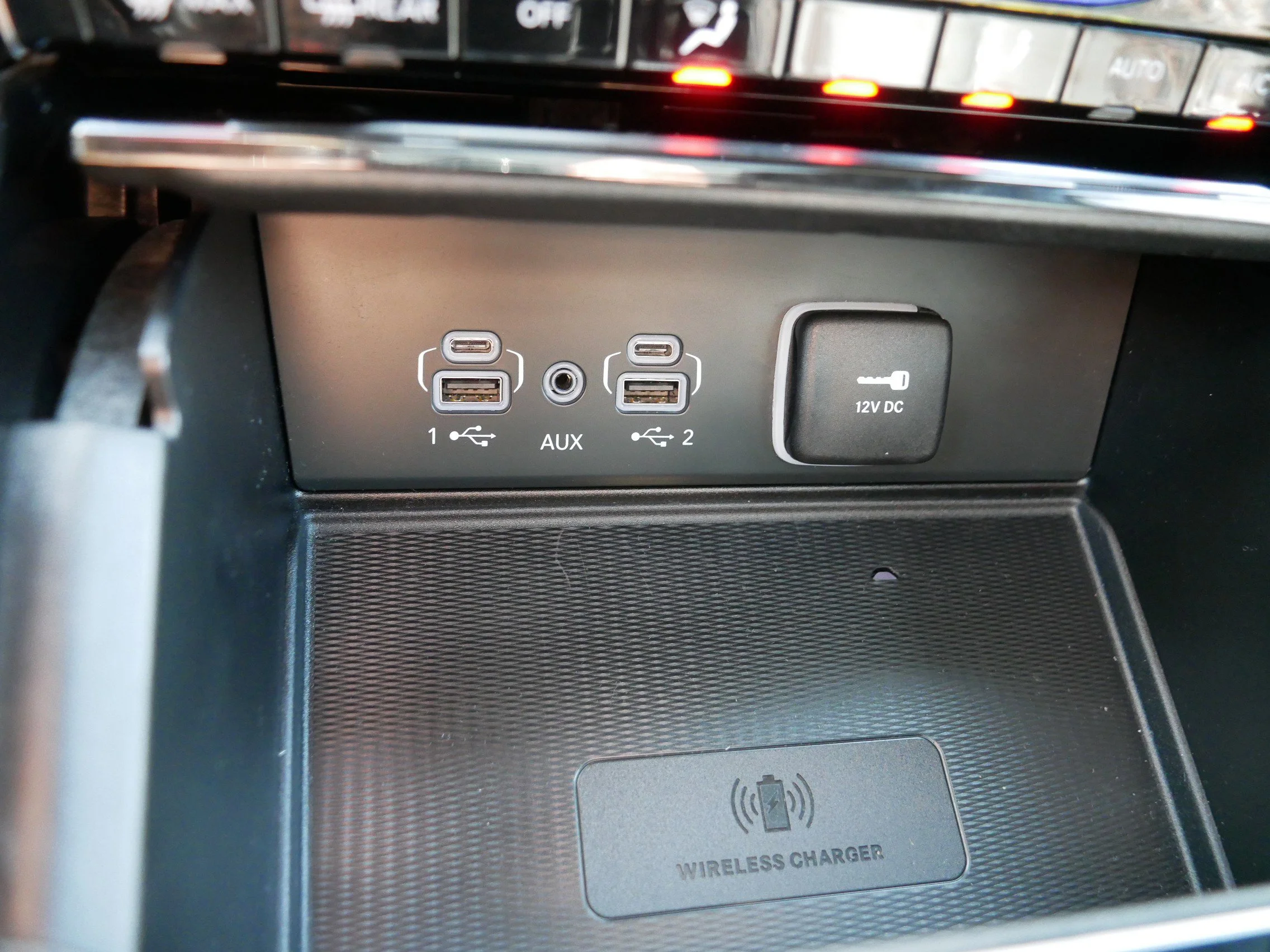 Used 2023 Velvet Red Pearlcoat Jeep Summit image 33