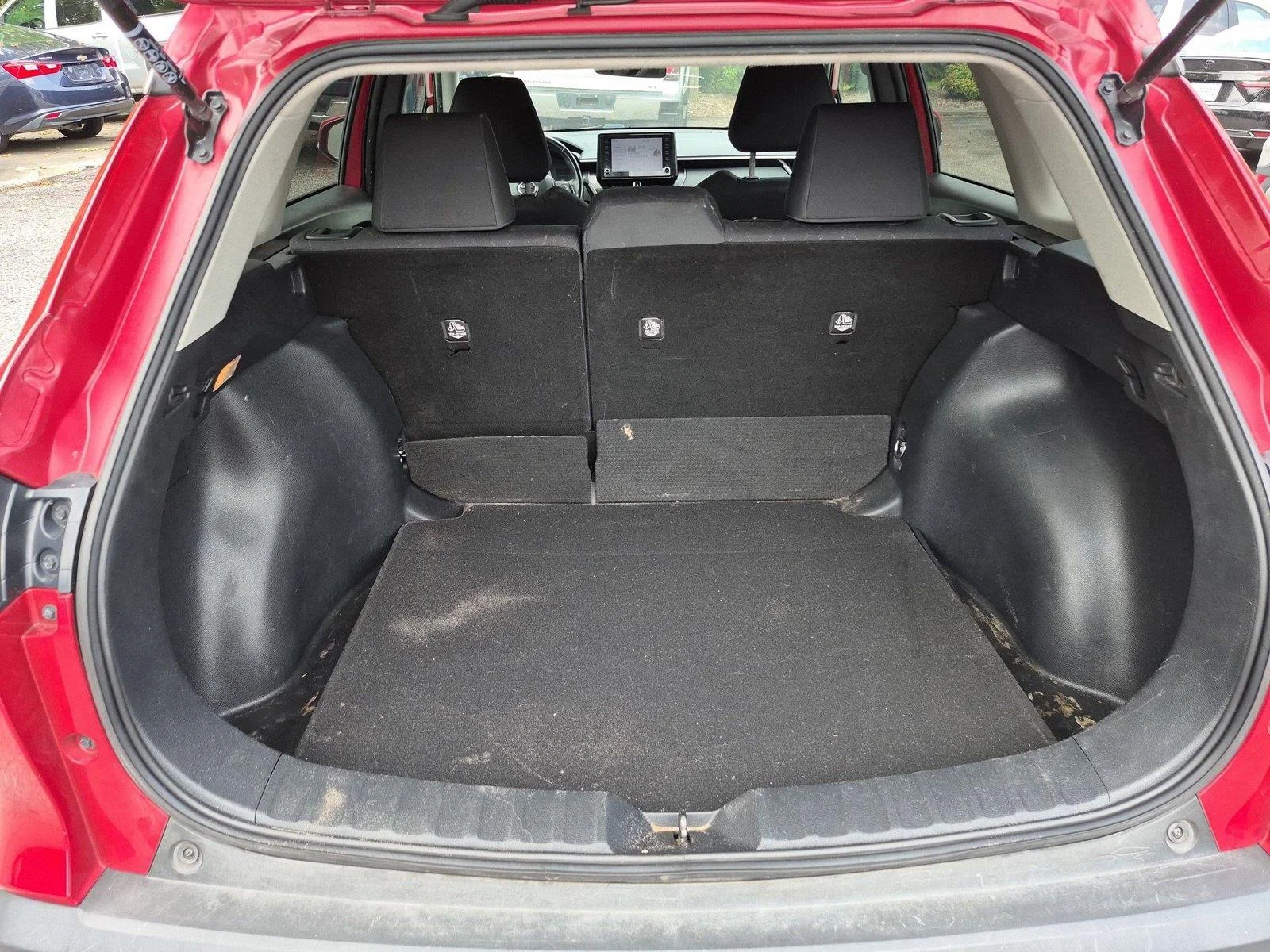 Used 2022 Barcelona Red Metallic Toyota LE image 33