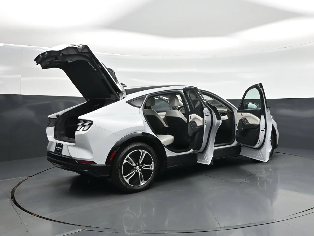 Certified Used 2023 White Ford Premium image 6