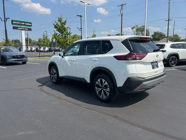 2023 Nissan Rogue SV - Photo 13