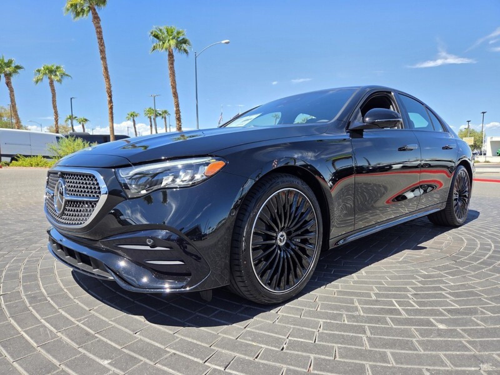New 2027 Black Mercedes-Benz E 450 4MATIC® Sedan image 8