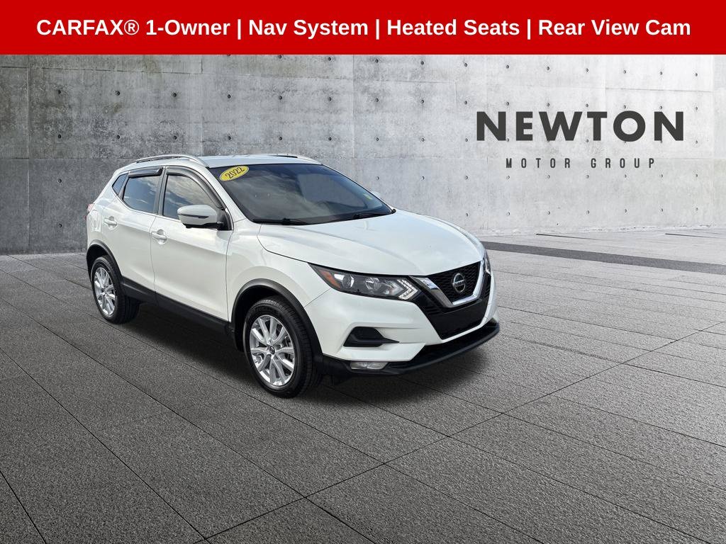 Used 2022 White Nissan SV image 1