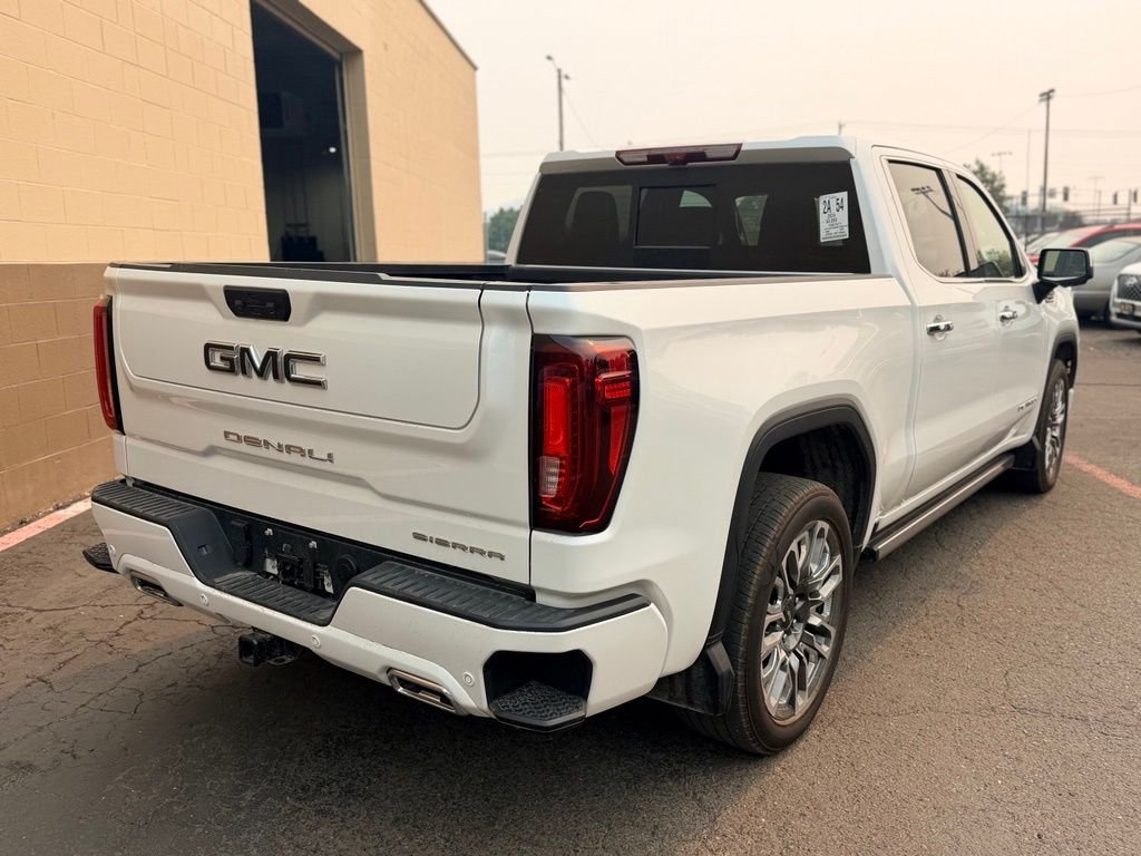 Used 2024 White GMC Denali Ultimate image 5