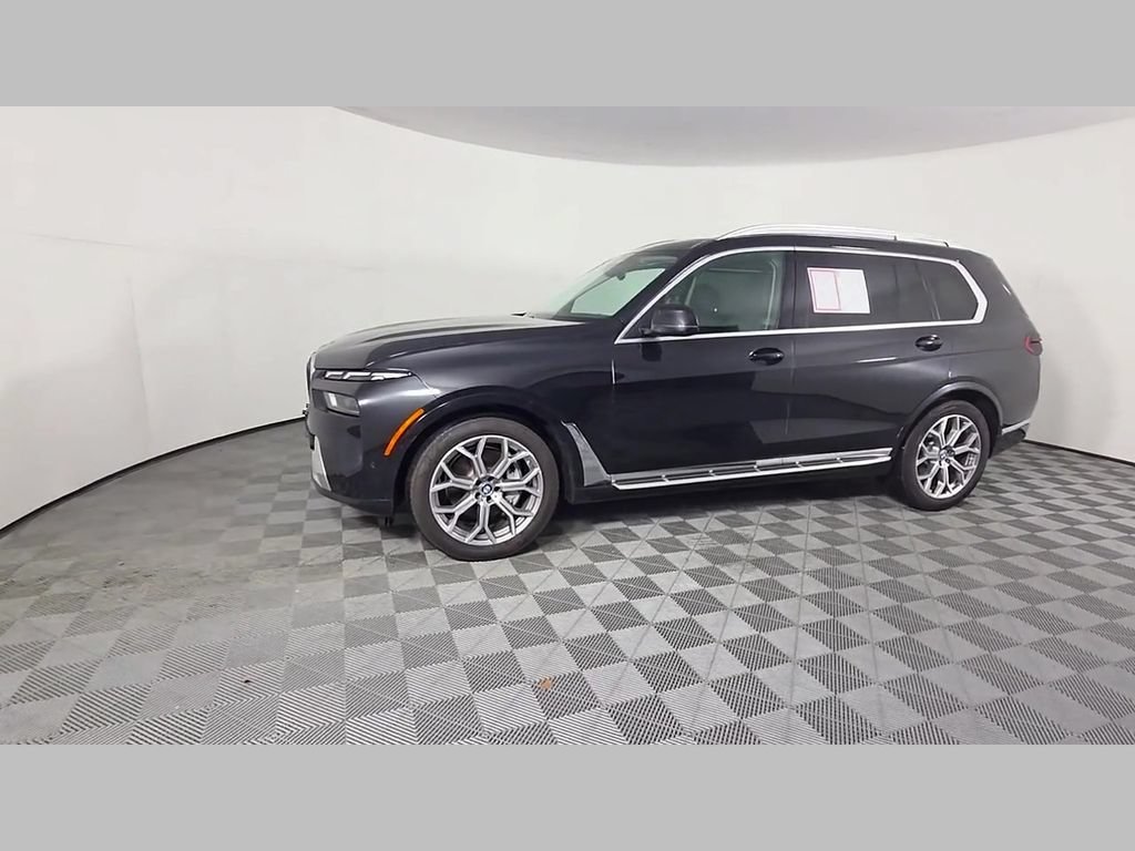 2025 BMW X7 40i - Photo 46