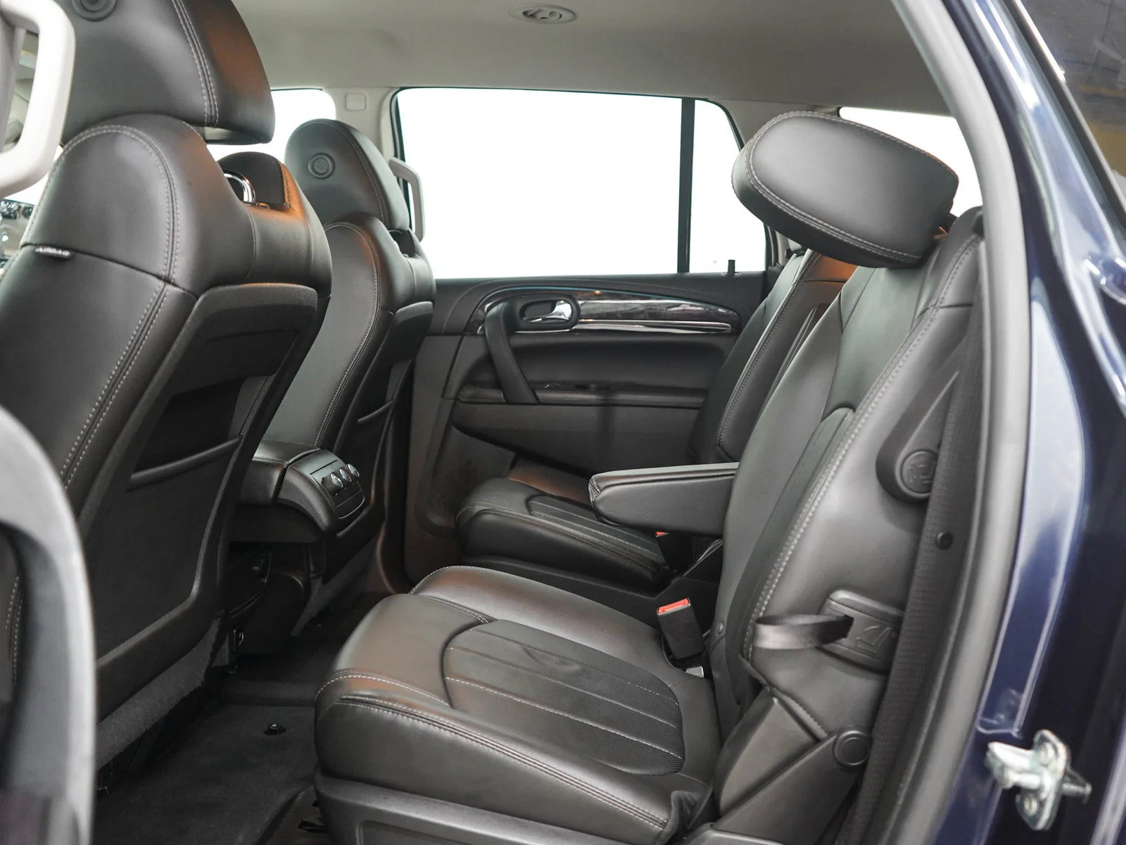 Used 2017 DARK SAPPHIRE BLUE METALLIC Buick Leather image 19