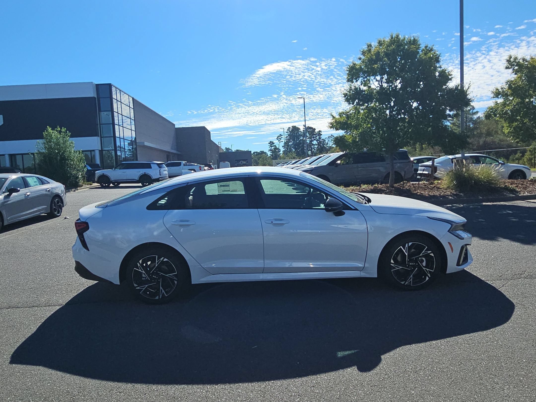 New 2026 Snow White Pearl Kia GT-Line image 8