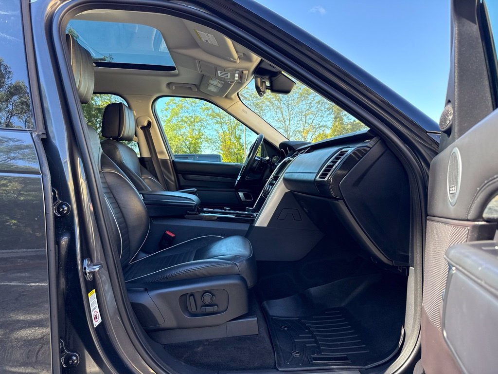 Used 2017 Gray Land Rover HSE Luxury image 20