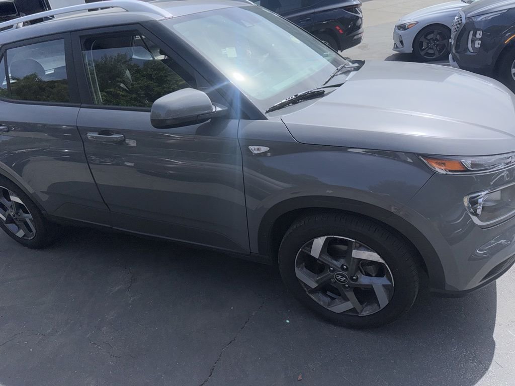 2021 Hyundai Venue SEL