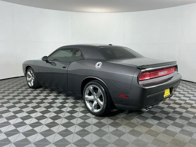 Used 2014 Gray Dodge R/T image 7