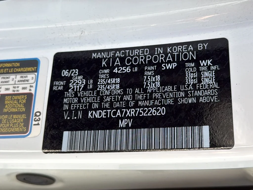 Certified Used 2024 White Kia SX image 33
