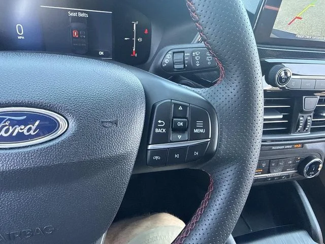 Used 2025 Gray Ford ST-Line Select image 29