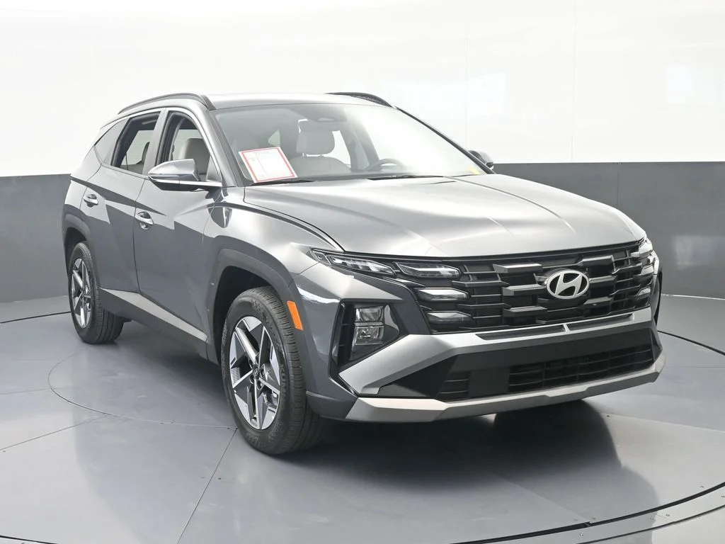 Used 2025 Ecotronic Gray Hyundai SEL Convenience image 8