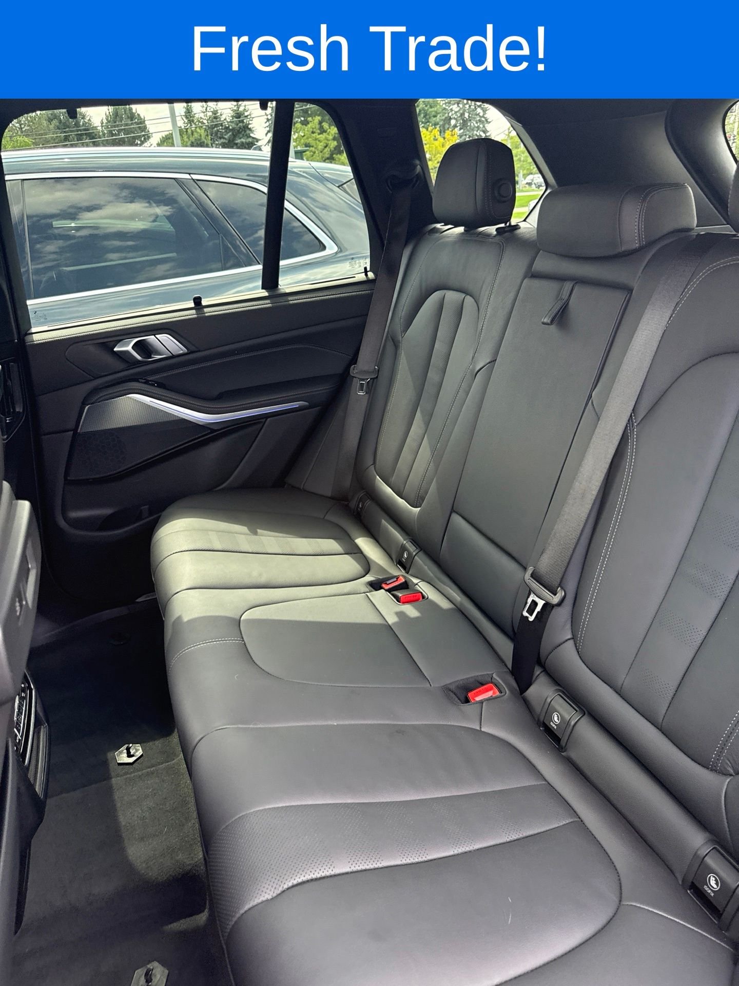 Used 2022 Blue BMW xDrive40i image 17