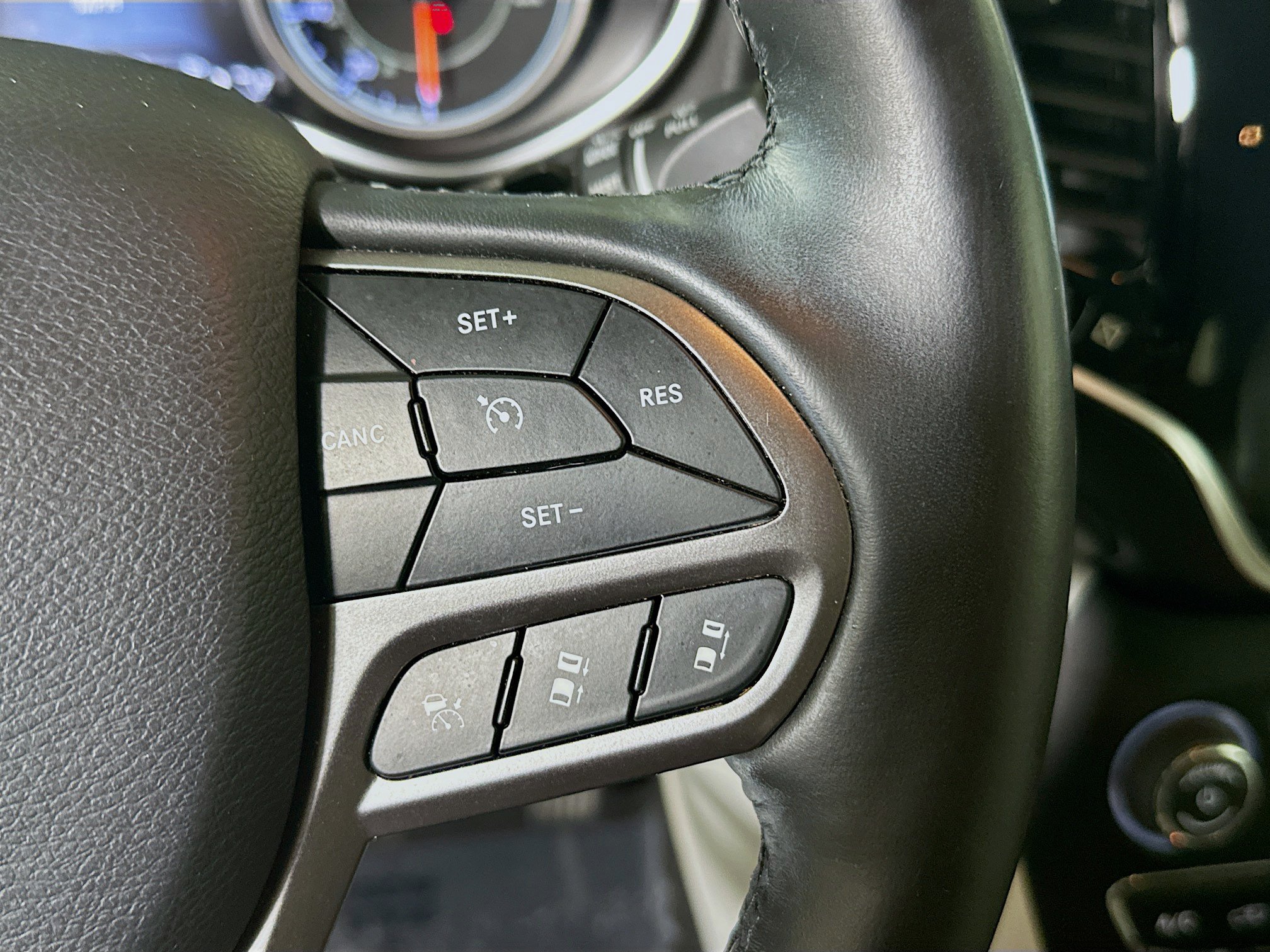 Used 2019 Bright White Clearcoat Jeep Limited image 17