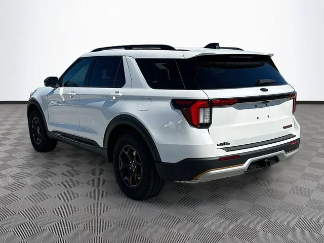 New 2026 White Metallic Ford Tremor image 4