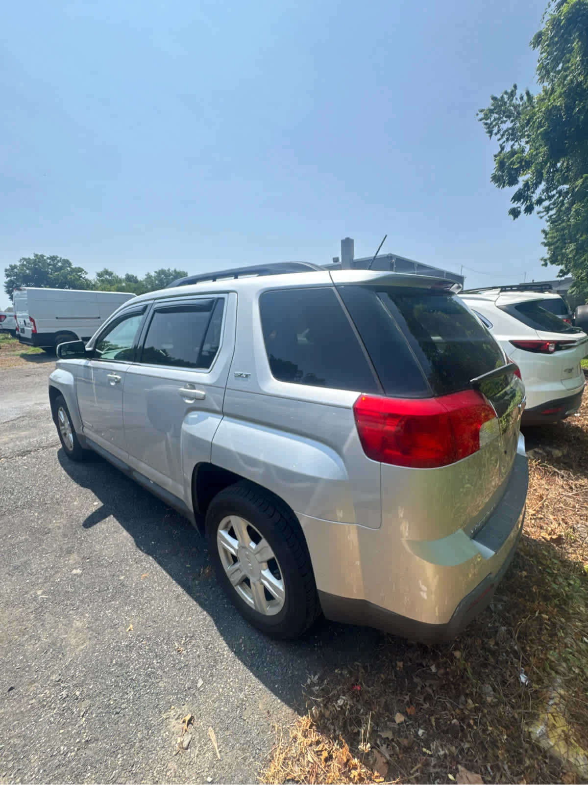 Used 2014 Quicksilver Metallic GMC SLT image 4