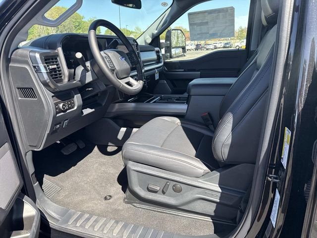 New 2026 Agate Black Metallic Ford F-250® Lariat® image 8
