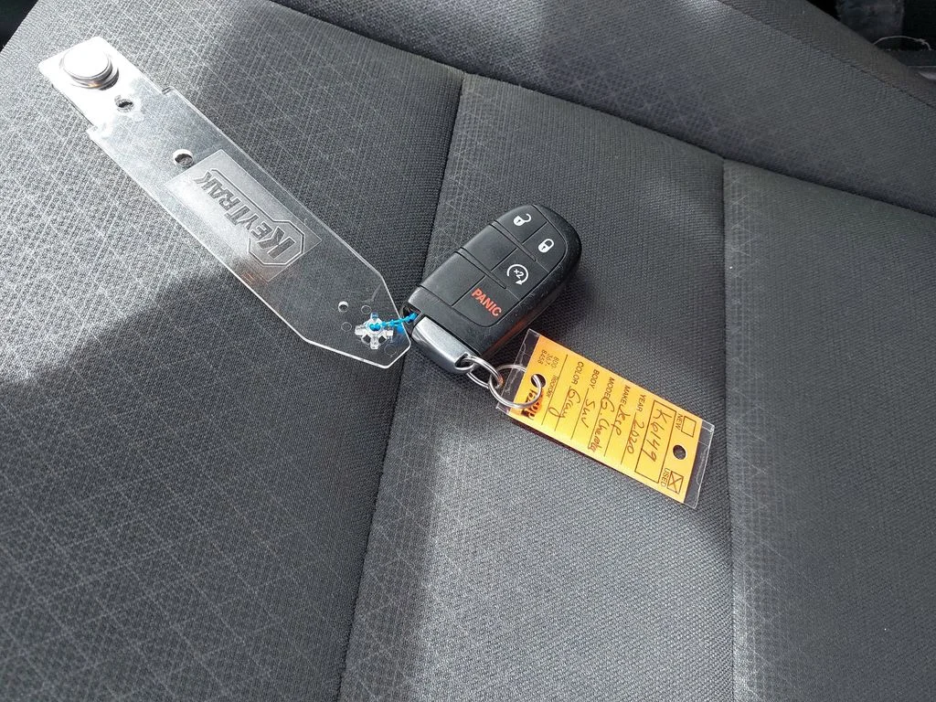Used 2020 Gray Jeep Laredo E image 33