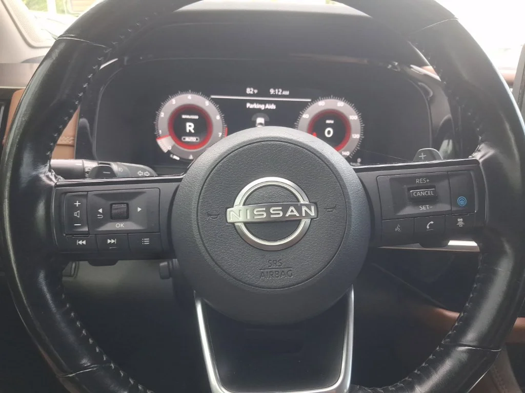 Used 2022 Silver Nissan Platinum image 37