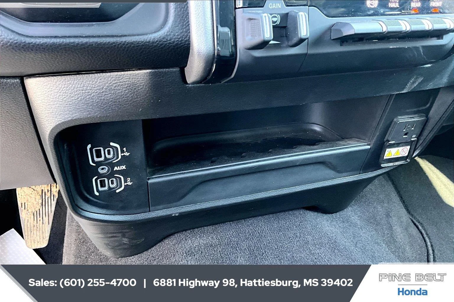 Used 2026 SILVER Ram Laramie image 23